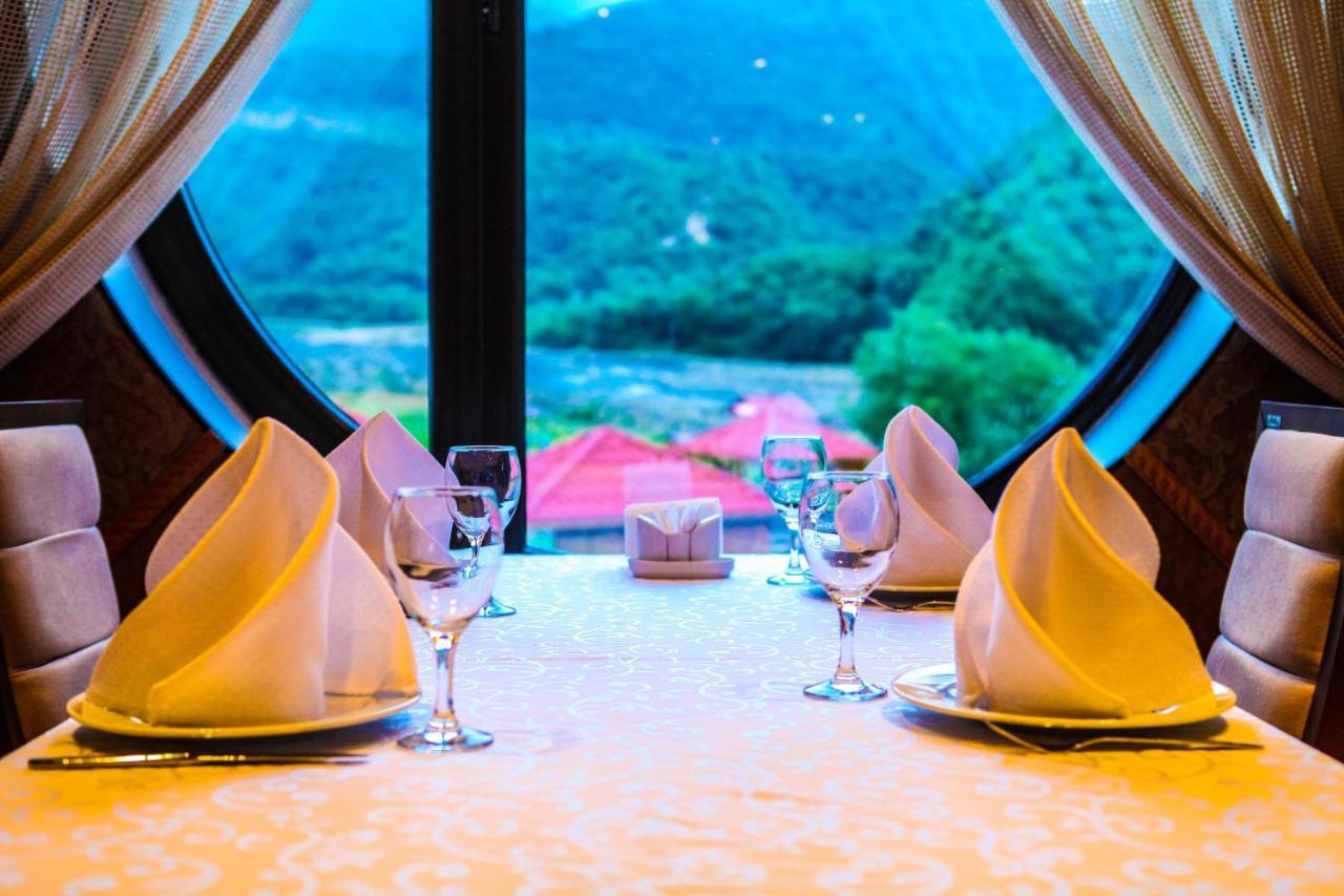 Bergs Otel And Restaurant Гах Екстериор снимка