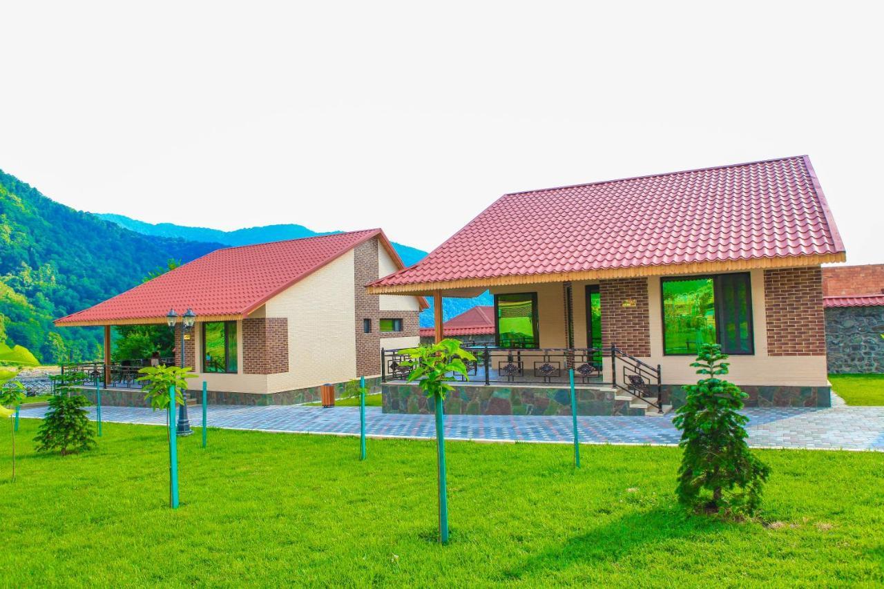 Bergs Otel And Restaurant Гах Екстериор снимка
